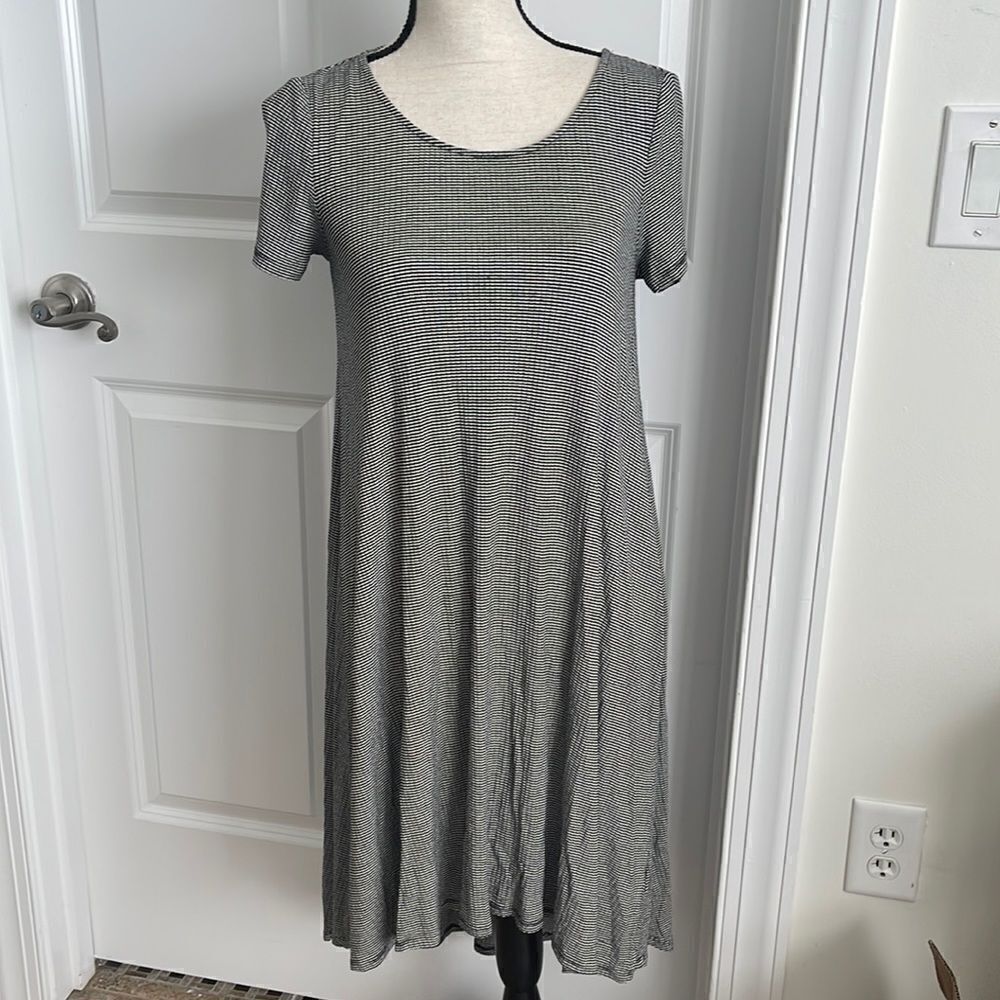 So soft and comfy Philosophy dress in soft tshirt fabric.